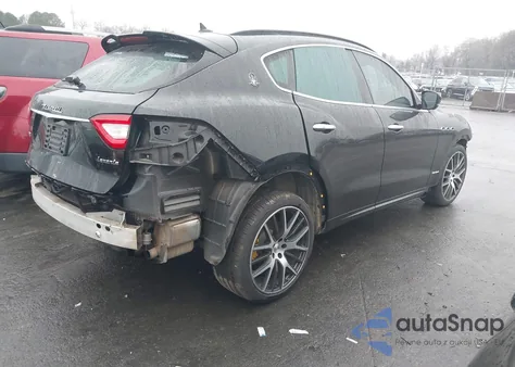 2018 Maserati Levante S Gransport z USA, uszkodzony, nr VIN ZN661YUS1JX289463